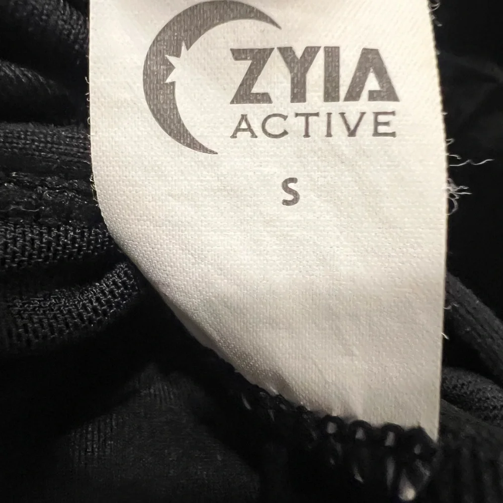 ZYIA All Star women’s Small Black Sports Racerback Bra